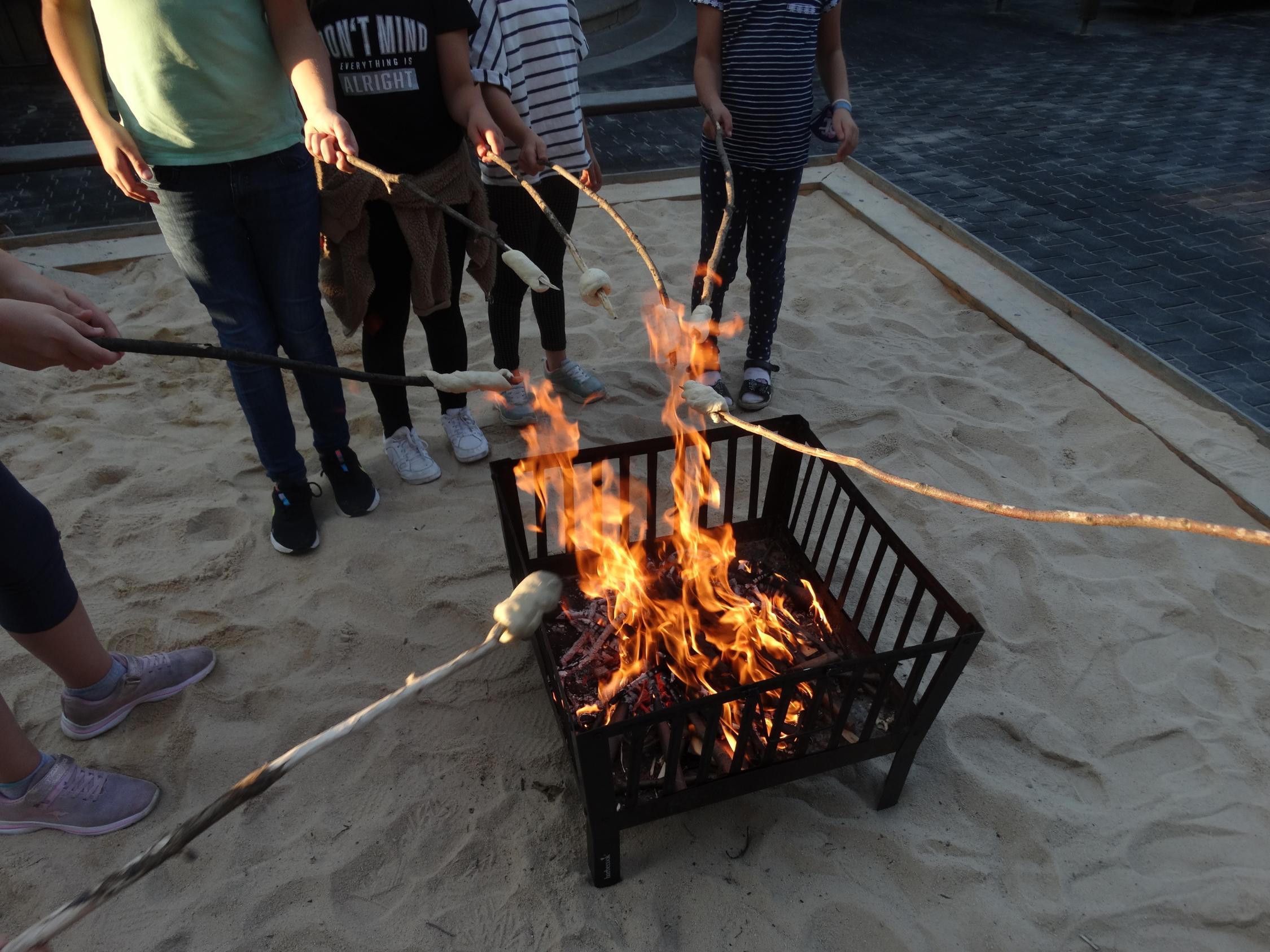 Lagerfeuer Übernachtungsfest