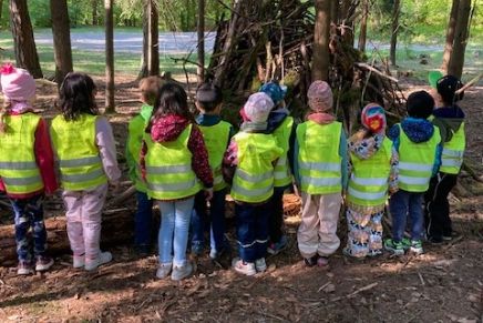 Waldtag der Vorschulkinder Tipi